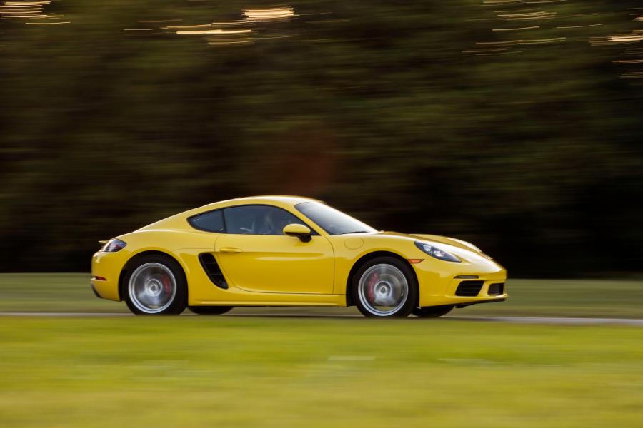  Porsche 718 Cayman S 2016 года  (NA) (фото 16 из 36)